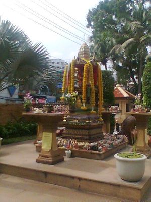 Bdda frnar altari  Pattaya Tlandi